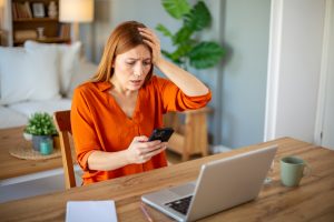 Social Media and Bankruptcy_Woman on Phone
